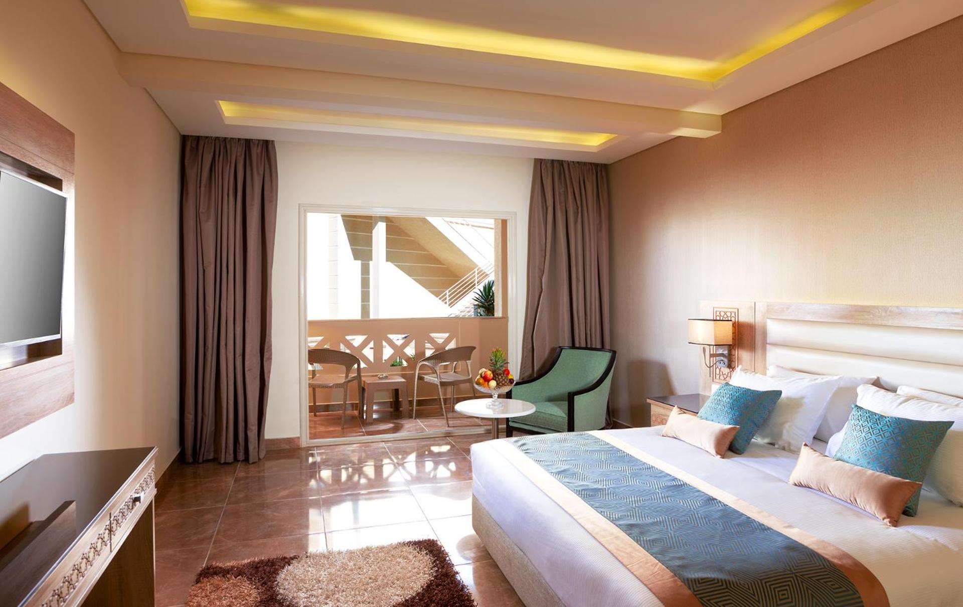 Double Room with Pool View – Safir Hotel Cairo
