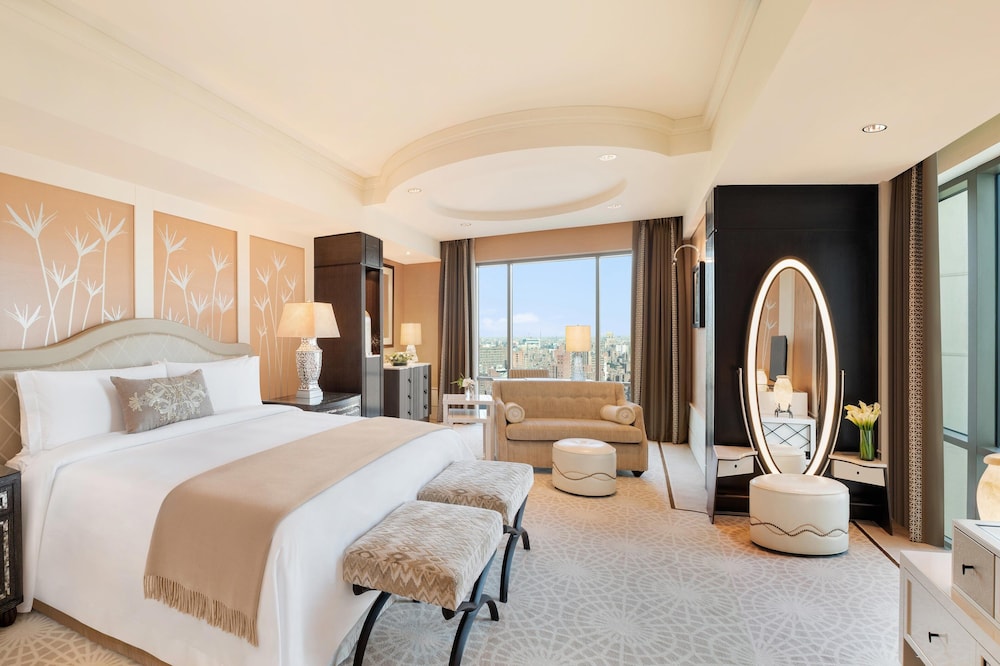 Superior Room – St. Regis Cairo