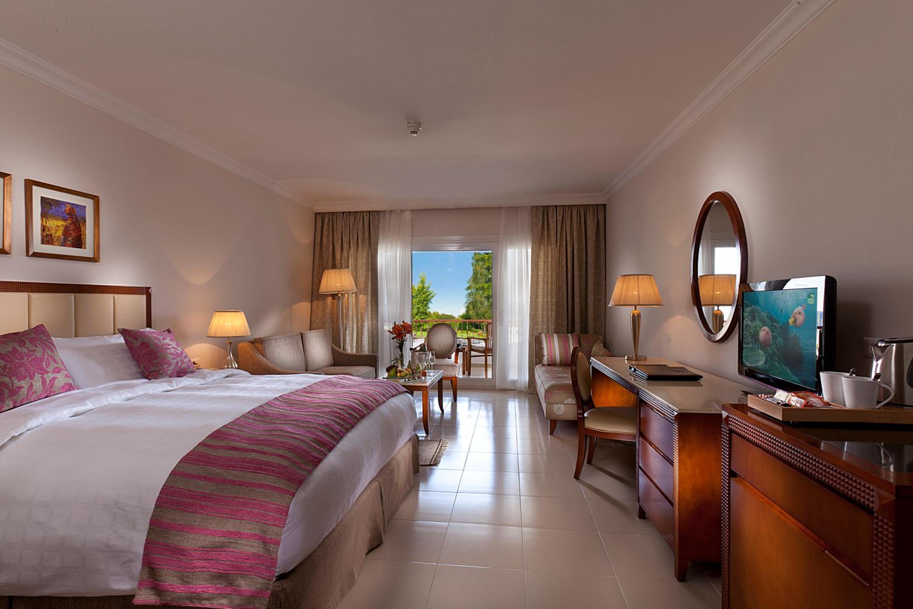 Deluxe Room – Baron Palace Sahl Hasheesh