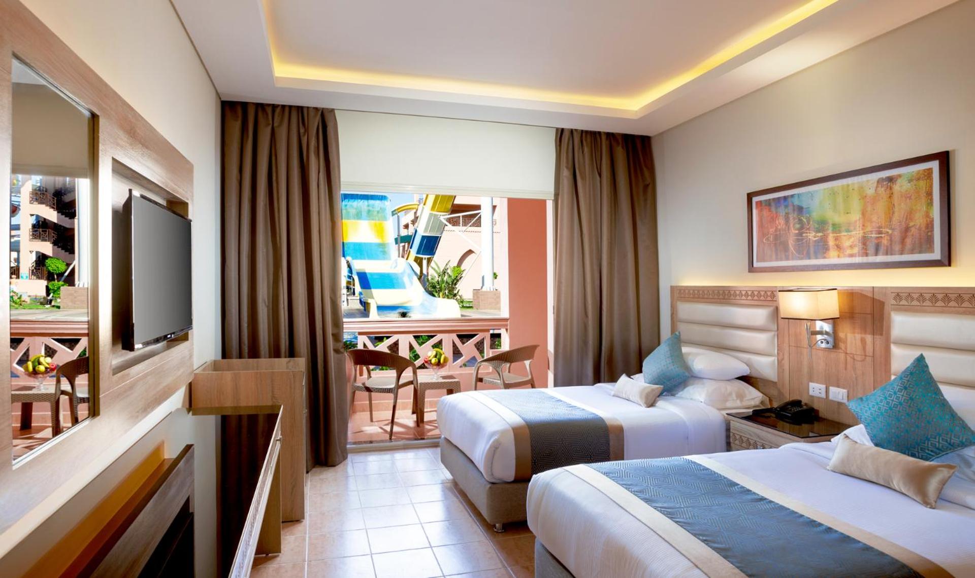 Double Room with Pool View – Safir Hotel Cairo