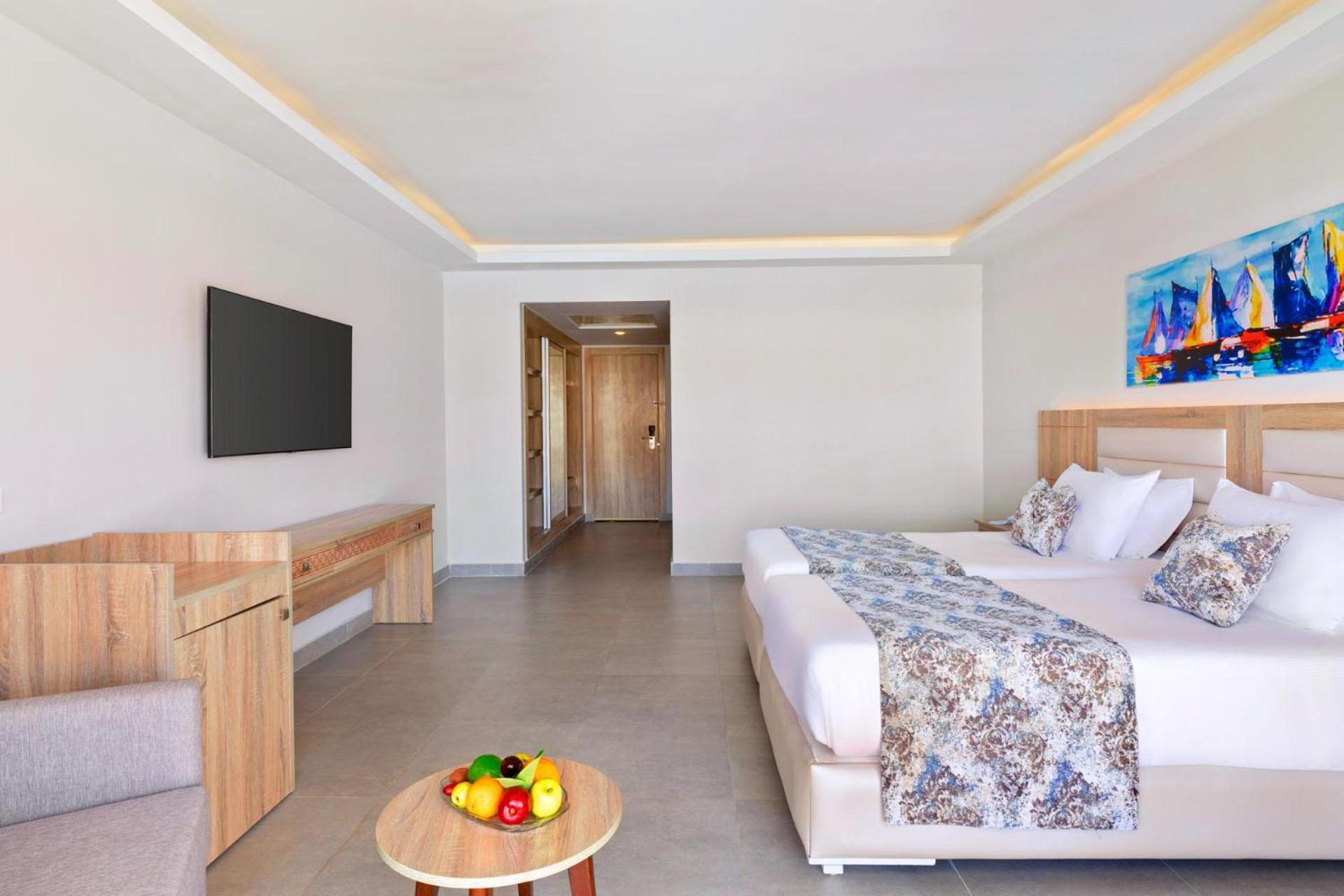 Deluxe Double or Twin Room with Pool View – Pickalbatros Sea World Resort Marsa Alam