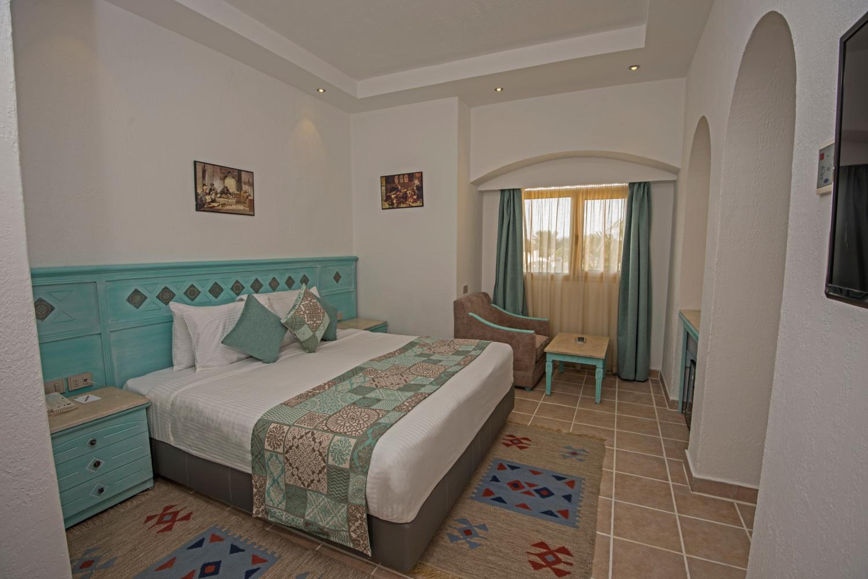 Standard Room with Pool View – SUNRISE Royal Makadi Resort