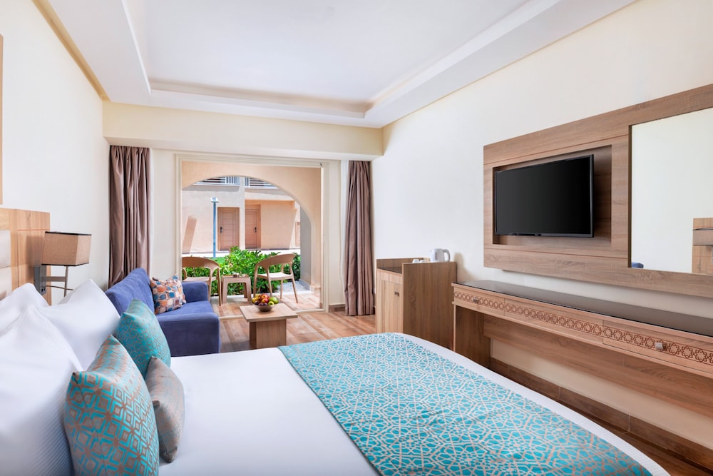 Superior Room – Beach Albatros Resort Hurghada