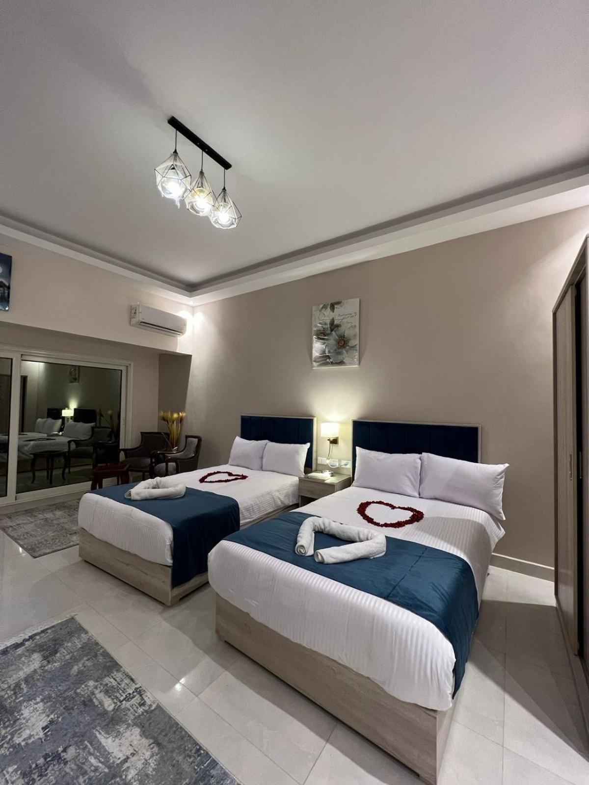 Double Room – Jewel Plaza
