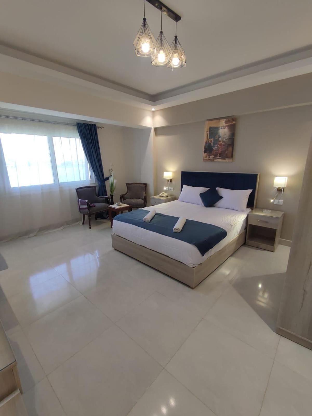 Junior Suite – Jewel Plaza