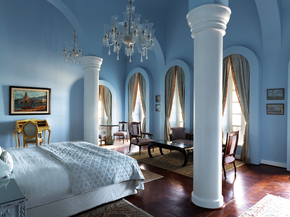 Beach Front Suite – La Maison Bleue El Gouna Hotel